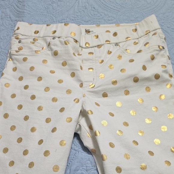 Kim Rogers White Jeans with Gold Polka Dots - Picture 2 of 3